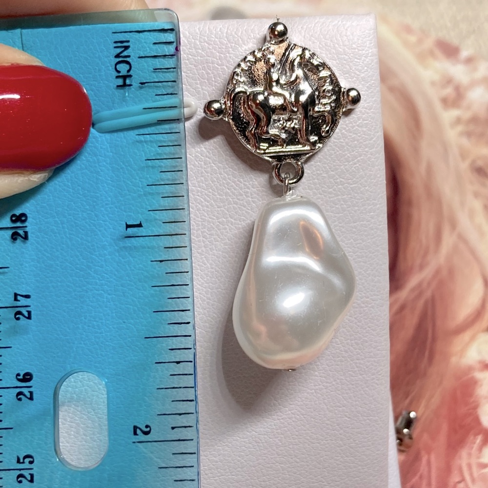 🌟 Big Baroque Imitation Pearl Silver Earrings - Picture 4 of 4